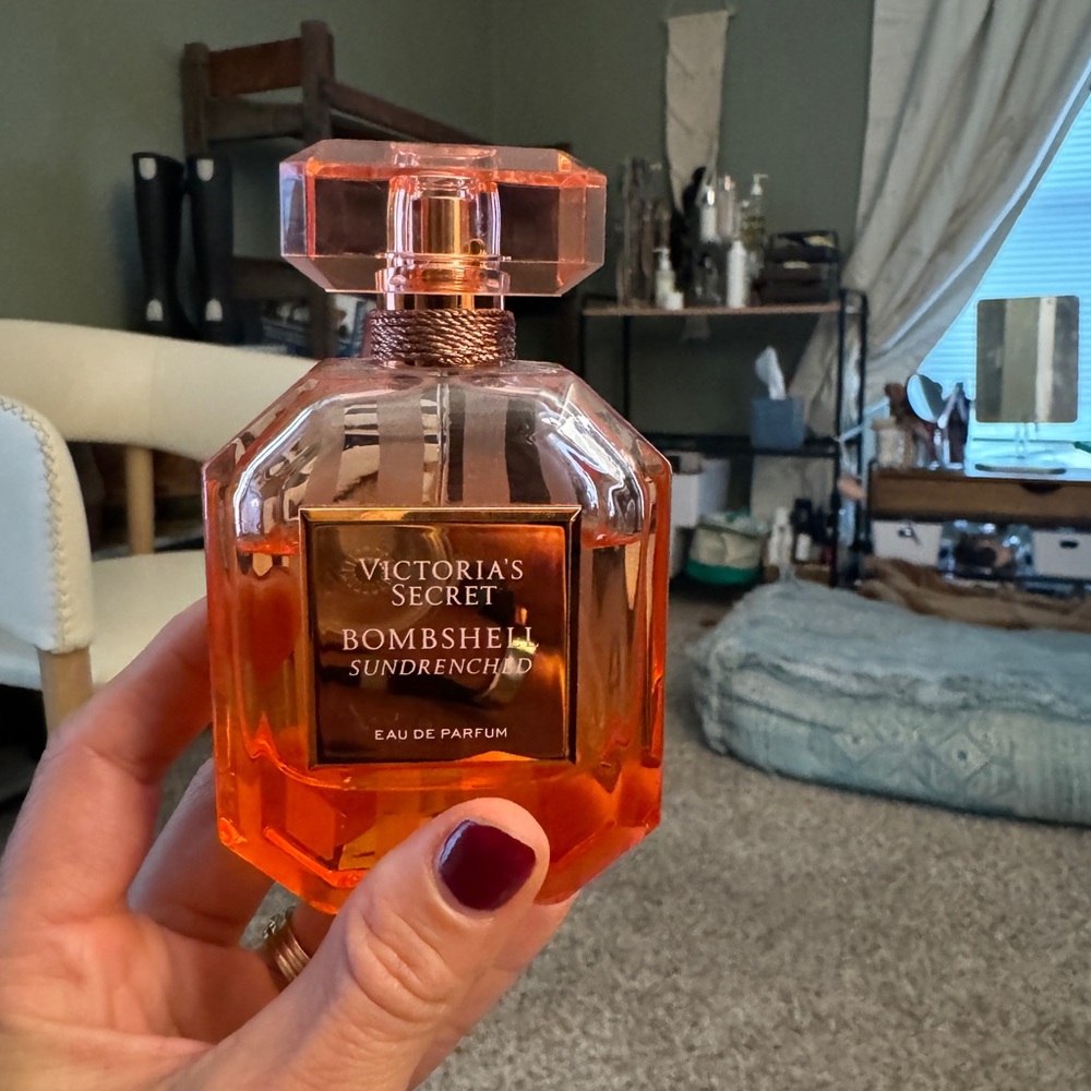 Victoria Secret Bombshell Sundrenched Perfume